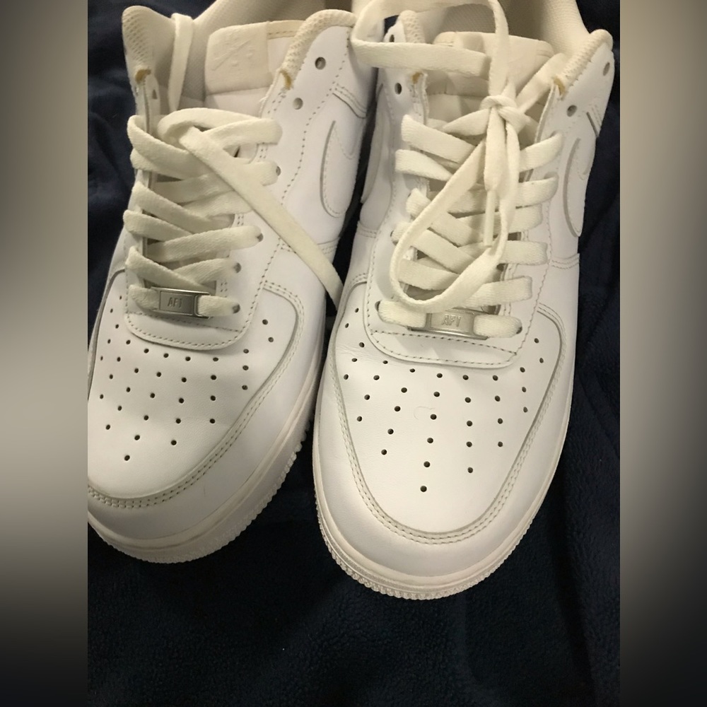 SZ 10 Nike Air Force Ones - Picture 3 of 7